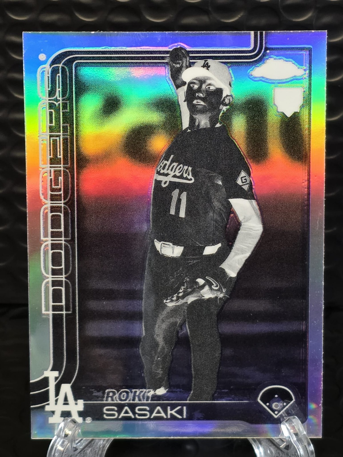 2025 Topps Chrome - Roki Sasaki #217 Negative Refractor (RC)