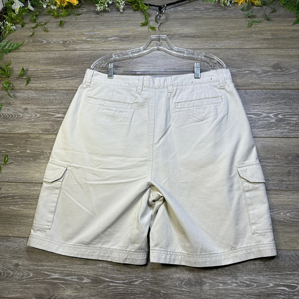 Consensus Shorts Size 36 Ivory Cargo Pockets 8” Inseam Cargo Shorts Men’s - Image 2 of 4