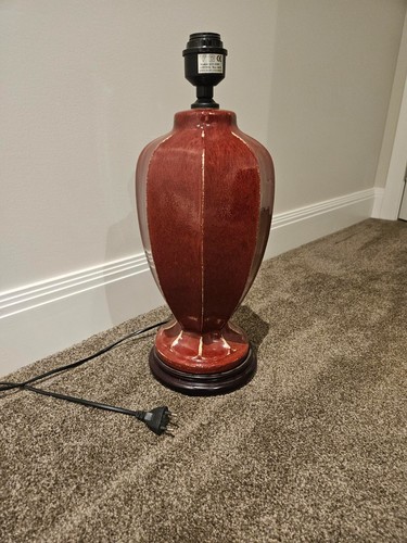 Table lamp