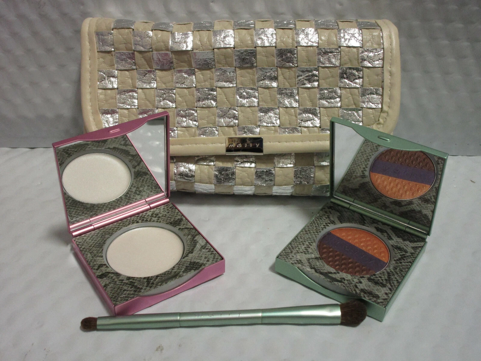 MALLY COSMETIC SET EYE AMPLIFYING EYE SHADOW TRIO GILDED, LUMINOUS & BRUSH 3PC