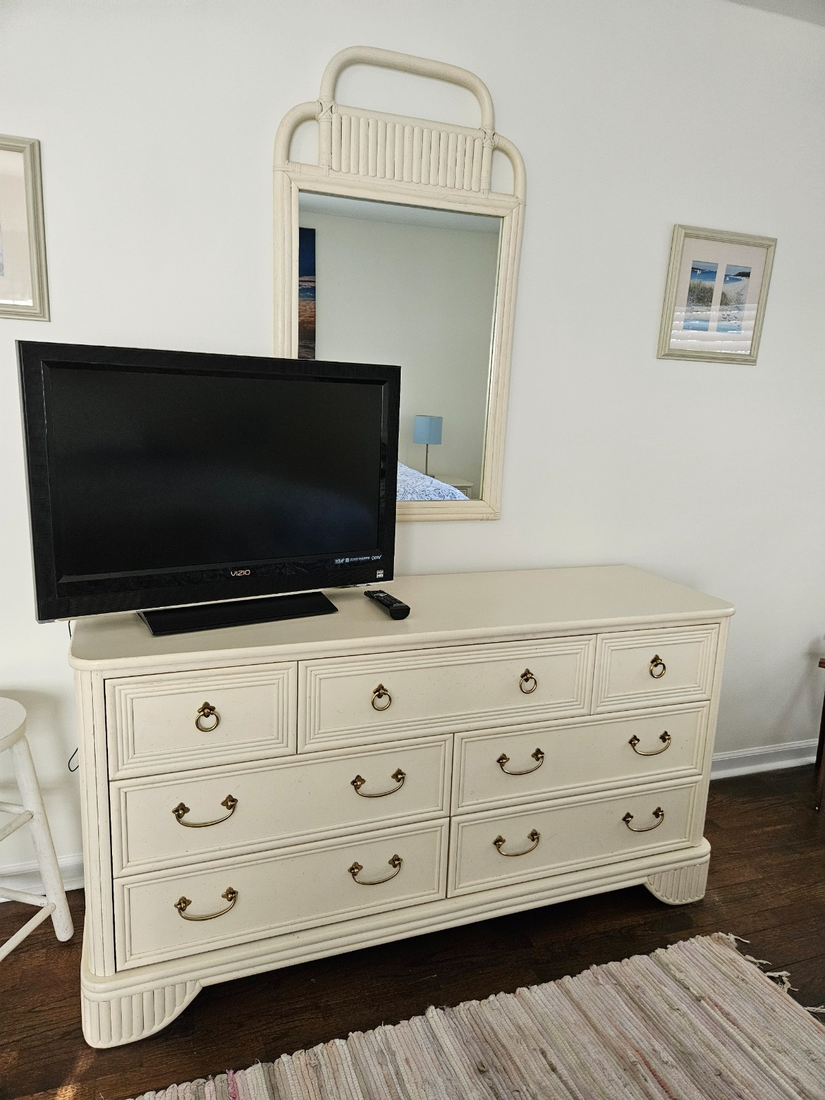 Bedroom Dresser set with 7 drawer dresser, matching mirror and two nightstands