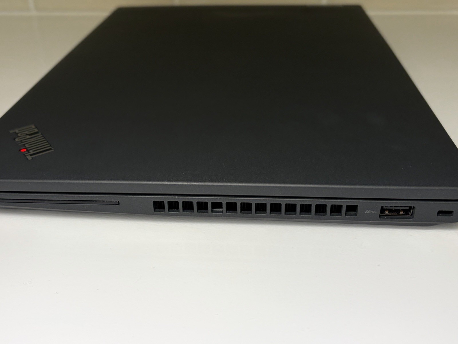 Lenovo ThinkPad P14s Gen 4, 14-Inch Laptop, with Intel Core i7 13th Gen., 1 TB SSD (Solid State Drive), Windows 11 Pro