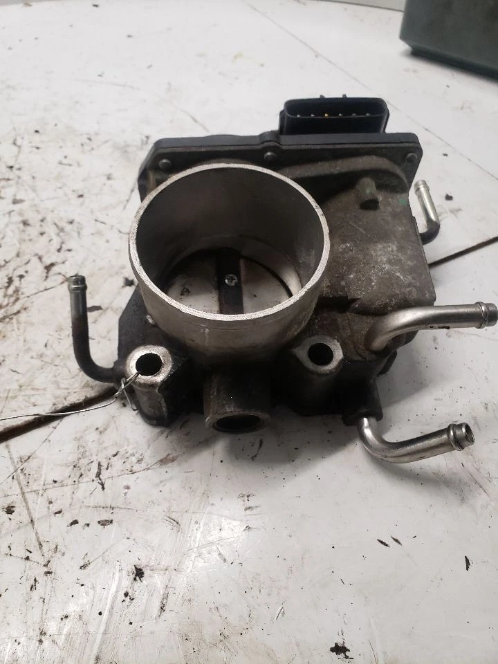 Corpo do acelerador 3,5L compatível com 03-04 PILOT 1369804 - Imagem 3 de 4