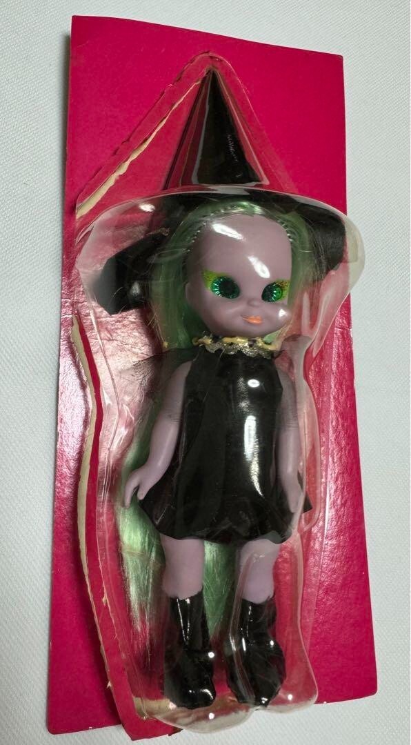 VTG 1972 Emerald the Enchanting Witch Doll Girls World NOS w VTG 1972 Emerald the Enchanting Witch Doll Girls World NOS w