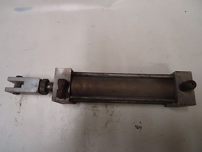 ADVANCE AUTOMATION 5182-10611 MLCO 33758 Air Cylinder ''used''