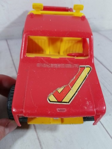 Processed Plastic Co, Red & Yellow Chevy 4X4 Pickup #9360 8.5" Long, No Bumper - Picture 12 of 12