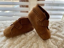 Minnetonka Toddler Size 2 Leather Suede Moccasins with Fringe and Tie Brown