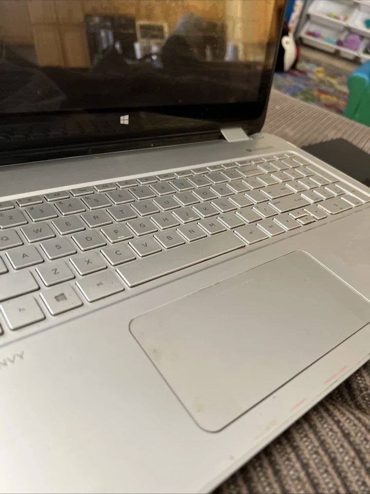 HP ENVY 15-u010dx x360 Convertible i5-4210U - Works - Image 2 of 4