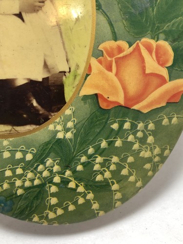 Antique Celluloid Photo Medallion Sisters In Embrace With Floral Design - Picture 4 of 8