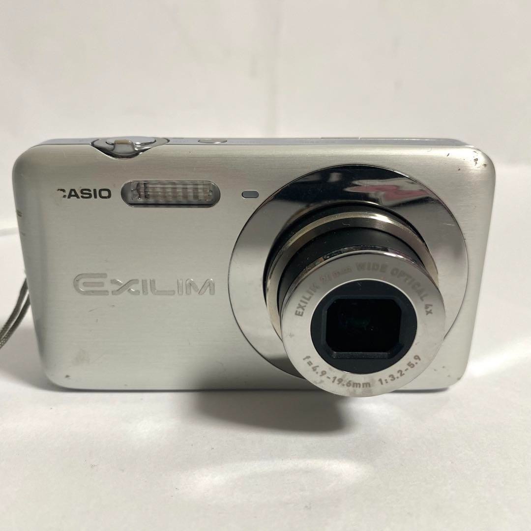 CASIO Digital Camera EXILIM Z Series EX-Z800 Silver 4x 14.1MP