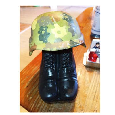 Jim Beam Kentucky Straight Bourbon Whiskey Werbeaufsteller mit Helm & Stiefel