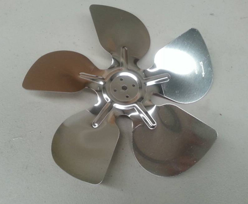 # CONDENSER FAN MOTOR METAL BLADE 200MM suciton - Picture 1 of 4