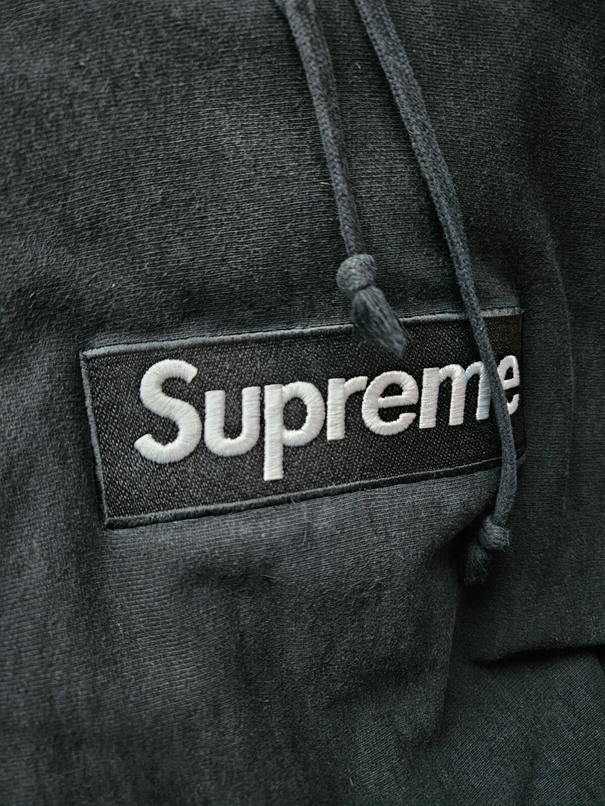 Sweat à capuche *AUTHENTIFIÉ* logo Supreme Box taille LARGE noir Fw21