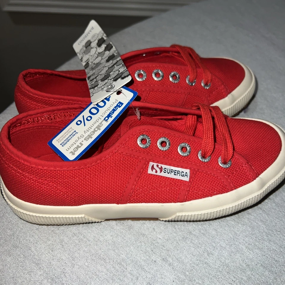 SUPERGA NUEVO CON ETIQUETAS JUVENIL ROJO Lona 2750 Coto Clásico Tenis Entrenadores Bajos 34E/2.5US Foto 3 de 4