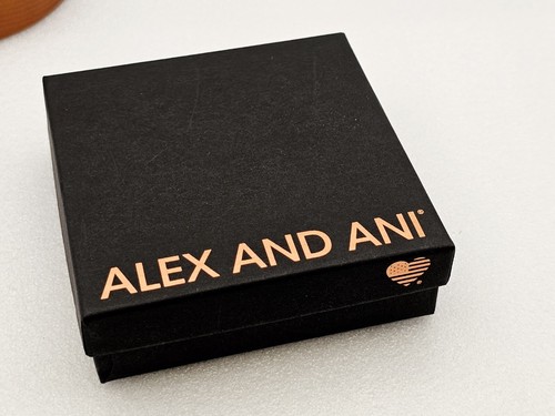 Authentic Alex & Ani Lannister Game of Thrones Golden Charm Bangle Bracelet ✨️ - Picture 9 of 10