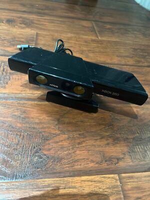 Microsoft Xbox 360 Kinect Sensor Bar Model 1414 *PLUS Nyko Zoom 86085-A50 Bundle