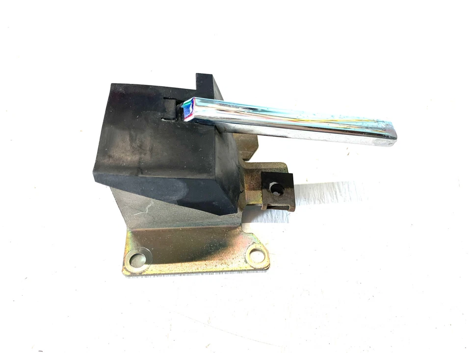 Maçaneta da porta Chevrolet C10 1973-1980 interior do passageiro lateral picape GMC - Imagem 2 de 4