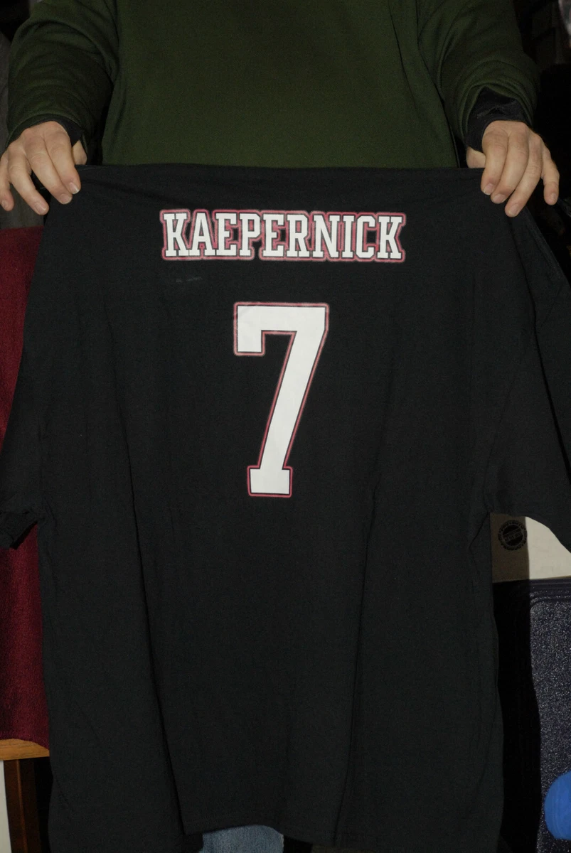 Colin kaepernick icon t shirt hotsell