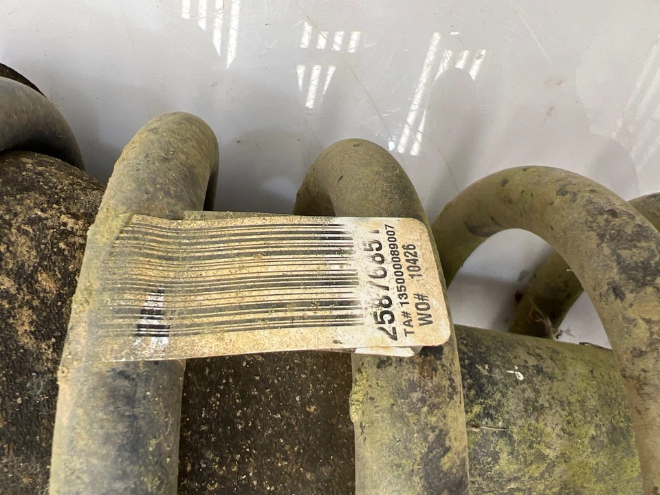 07-14 Chevy Tahoe GMC Yukon Conjunto de puntal delantero lado del conductor derecho OEM 25871206 Foto 4 de 4