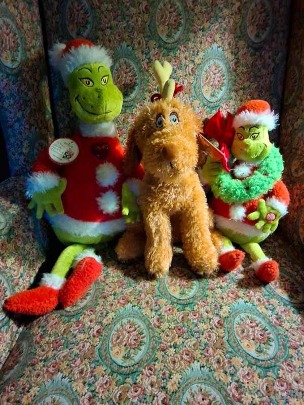 Hallmark Dr. Seuss The Grinch - Sound & Light - Kohls Max Plushy