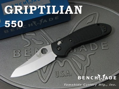 Benchmade 550-S30V Griptilian Plain Edge Folding Knife (Silver)