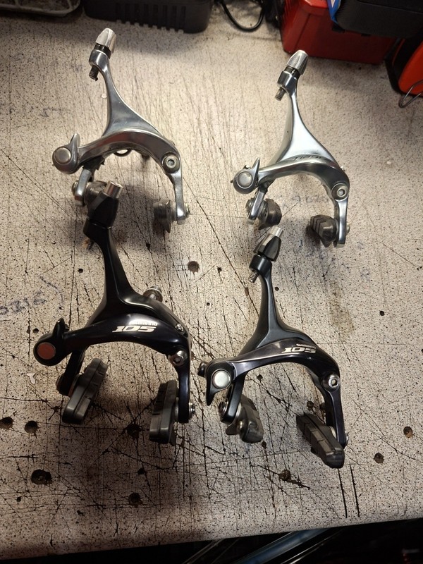 SHIMANO 105 AND TIAGRA CALIPER BRAKES   PAIR OF EACH SEE PICS