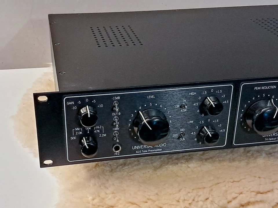 UAD Universal Audio 610 MKII Preamp und T4 Opto Compressor - Bild 2 von 4