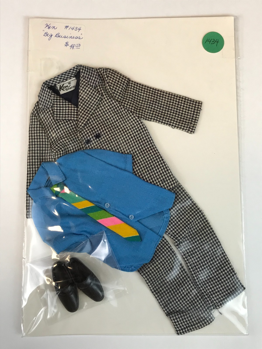 Vintage KEN ® BIG BUSINESS #1434 Suit Set, Shirt, Tie and Shoes
