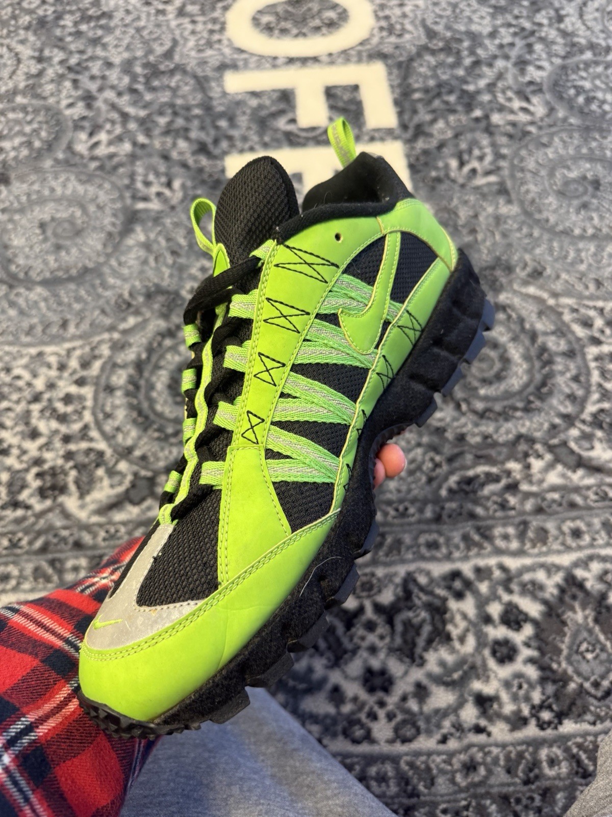 Size 12 - Supreme x Nike Air Humara 17 Green thumbnail 3