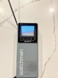 Vintage SONY WATCHMAN Portable Television TV Model FD-10A B&W Handheld Mini