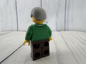 Lego #10229 ~ City Grandpa Minifigure (cty0330) ~ Winter Village Cottage