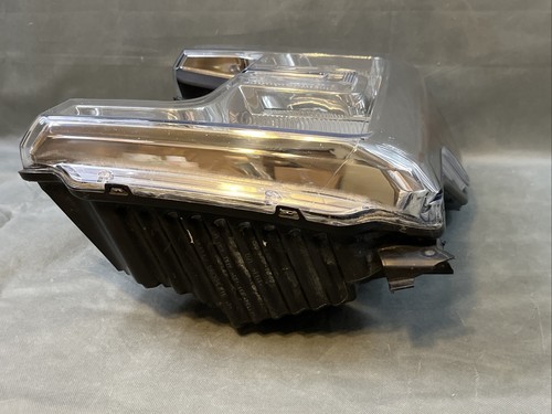 DRIVER SIDE 2017-2019 FORD F250-350 SUPER DUTY LEFT SIDE OEM HALOGEN - Picture 10 of 13
