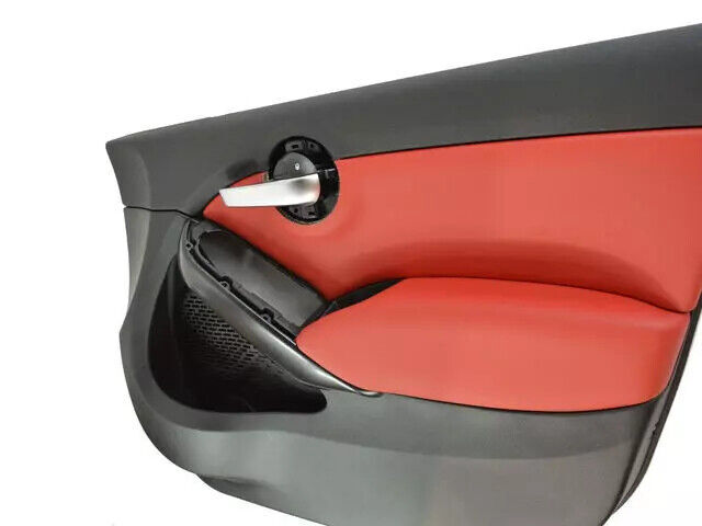 Panel de trim de puerta delantero derecho para Fiat 500X 2016 (P/N 6AU18U13AA)