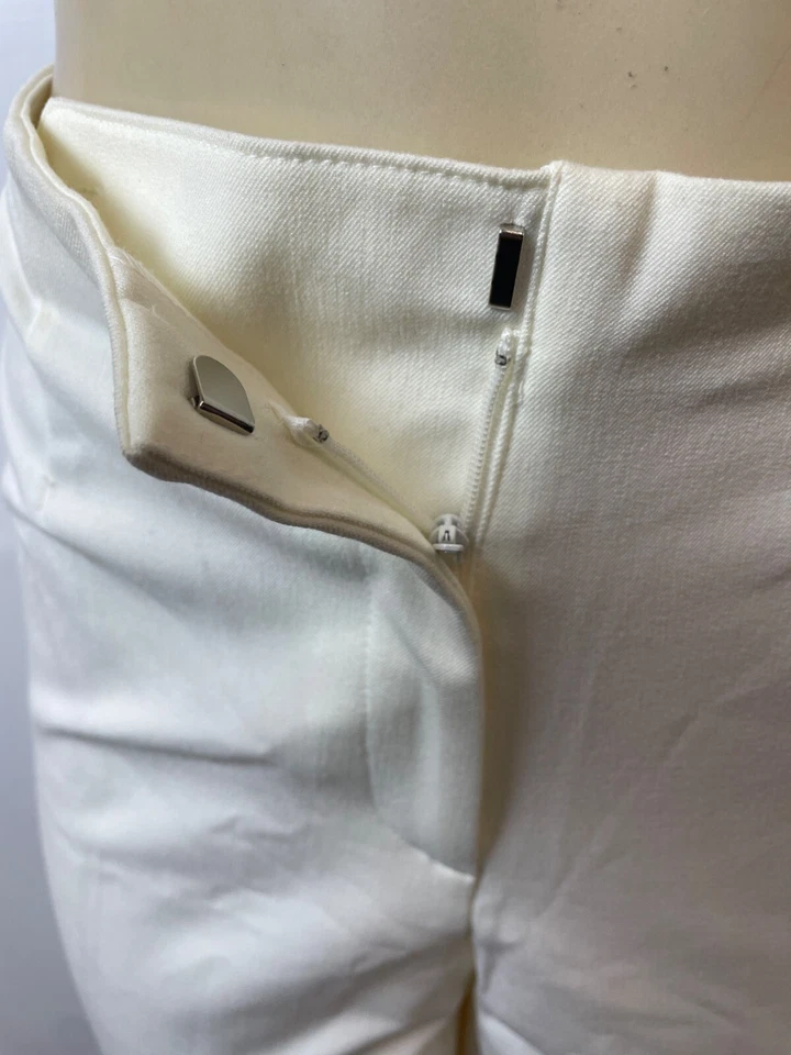 First Issue Women's Ivory High Waist Hook and Eye Flared Stretchable Pants Sz 1 - Image 4 of 4