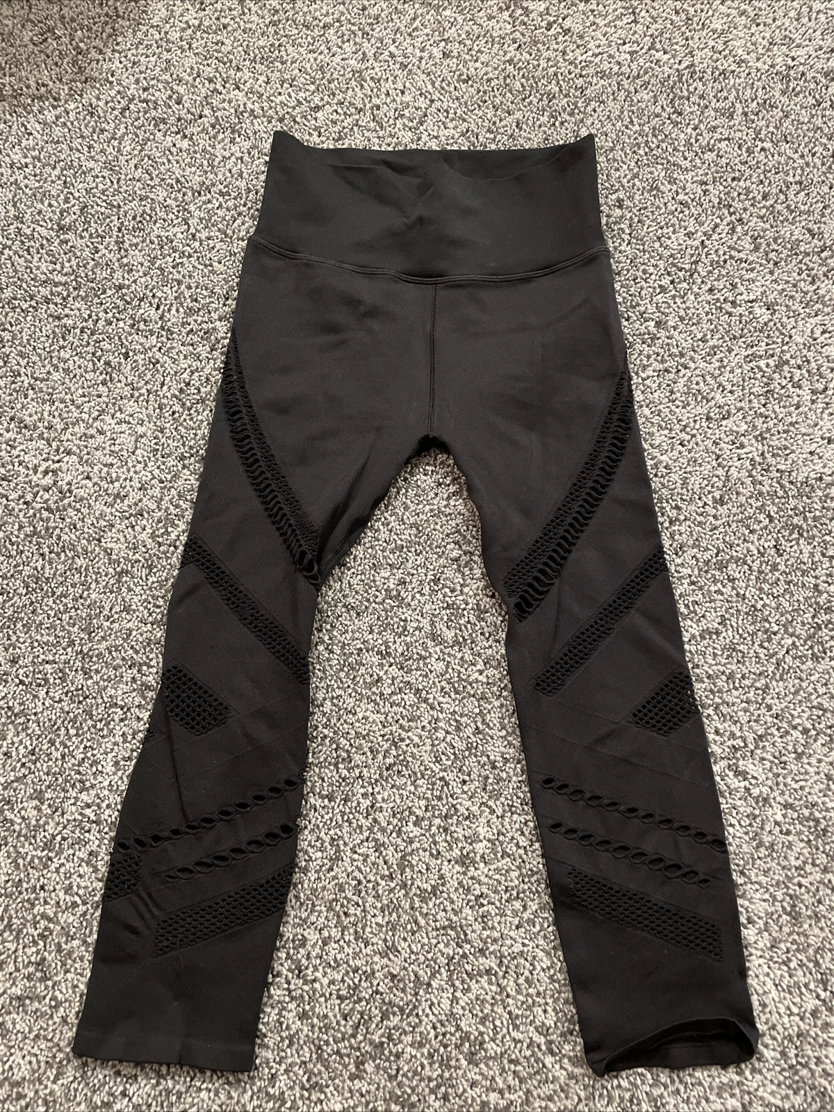 alo-yoga distressed fitted athletic leggings