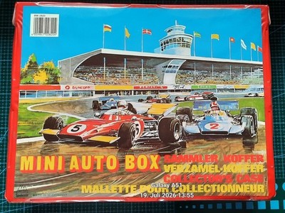 Sammlerkoffer mit 42 MATCHBOX  LESNEY MODELLE GEMISCHT