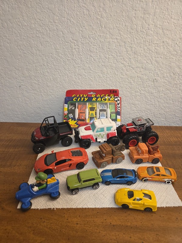 Lot Of  16 Cars Multicolor Mini Cars Toys