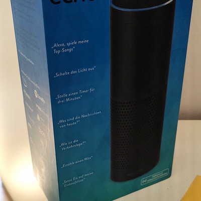 Amazon Echo Smart Lautsprecher schwarz, Alexa, WLAN/Bluetooth, Sprachsuche