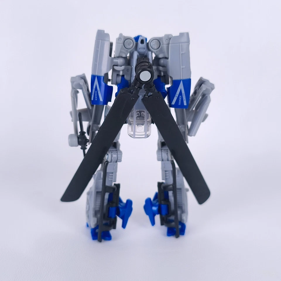 Transformers Dropkick Complete SS-22 Studio Series Deluxe Class - Image 4 of 4