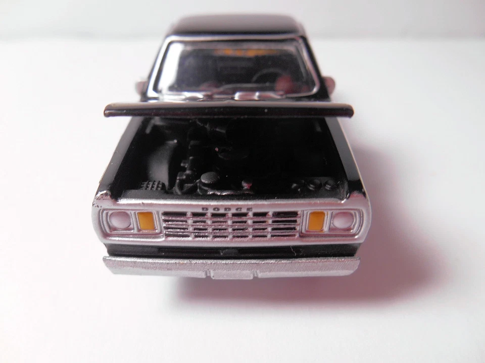 CLASSIC BLACK 1978 DODGE WARLOCK POWER WAGON PICKUP TRUCK BY JOHNNY LIGHTNING - Image 4 of 4