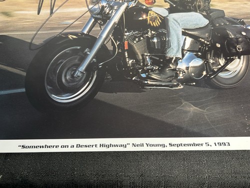 Neil Young Signed Poster 1993 “Somewhere on a Desert Highway” 113/150 - Picture 2 of 10