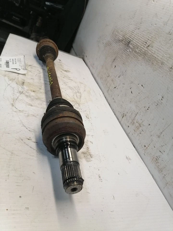 Eje trasero del eje izquierdo del conductor se adapta a 06-13 LEXUS IS250 1543188 Foto 2 de 4