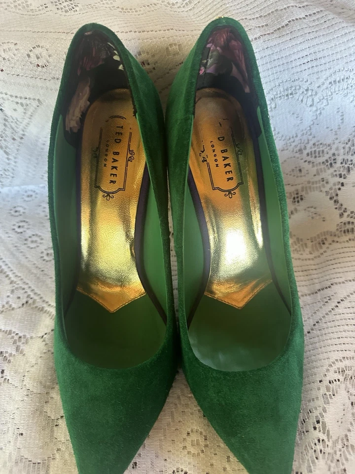 Zapatos de salón Ted Baker London de gamuza talla 8,5 EE. UU. Foto 2 de 4