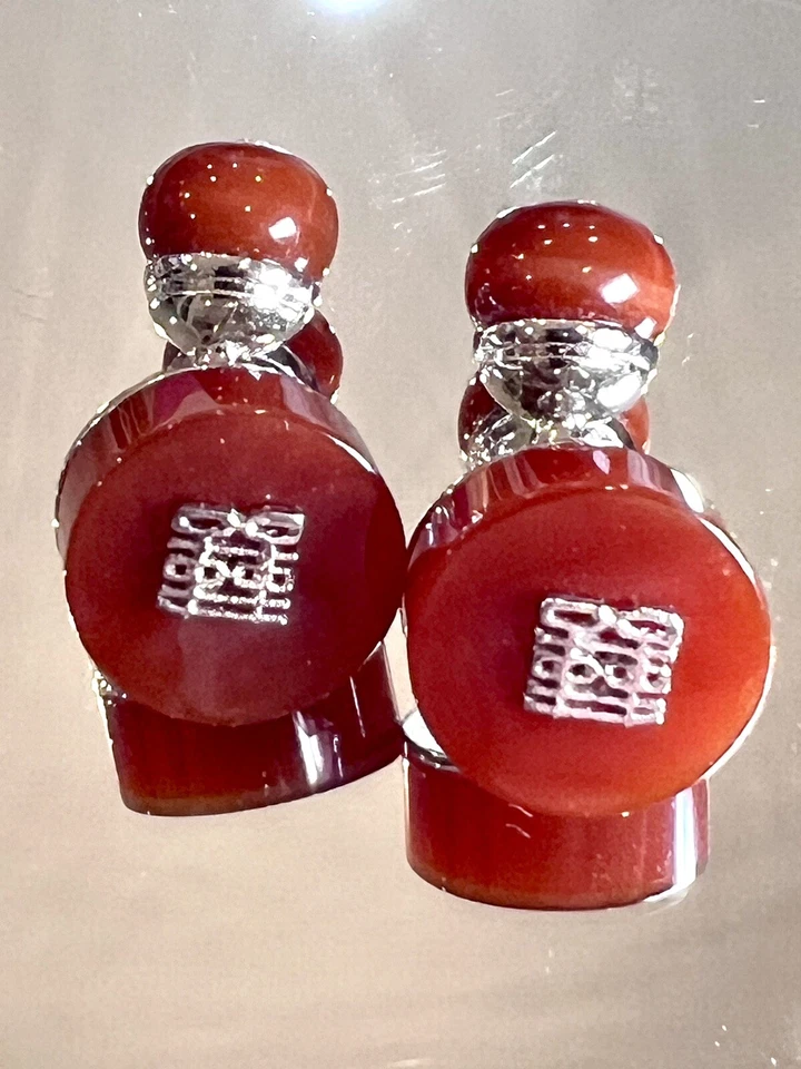 Red Round onyx With Silver Double Happiness Cufflinks (Unisex) Foto 3 de 4
