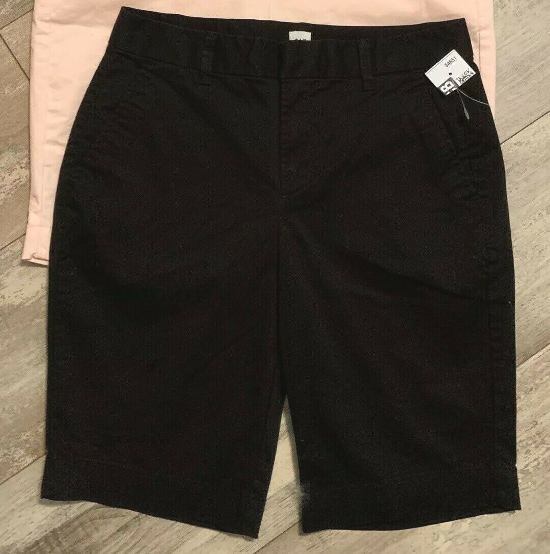 Gap Ladies Size 0 Shorts Solid Black Chinos 10” Inseam Flat Front