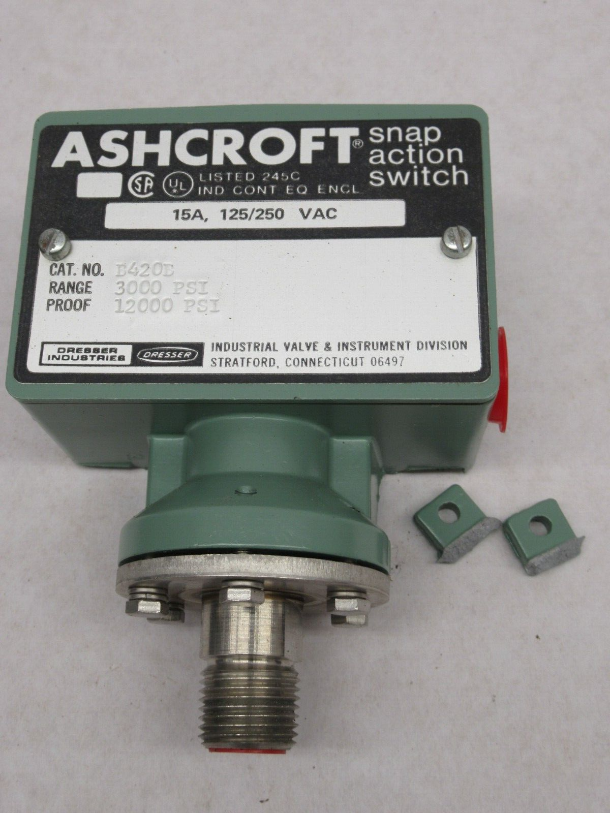 Ashcroft B420B Dresser Snap Action Switch 15A 125/250VAC 3000-12000 psi-image
