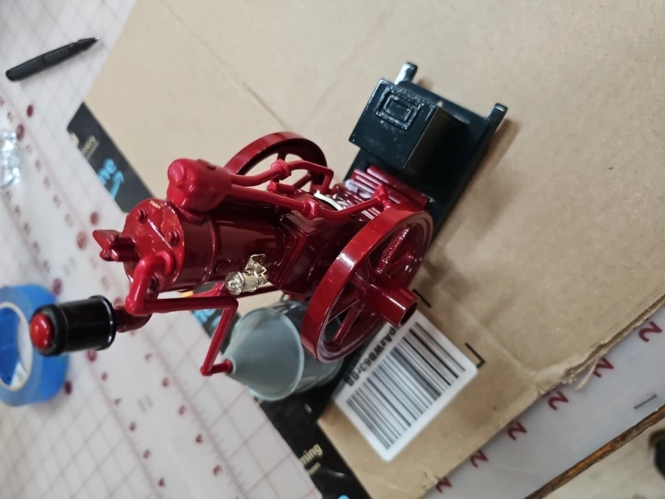 1991 ERTL IHC Famous Engine 1/8 Scale Die-Cast Vintage Gasoline Engines No. 615 - Image 2 of 4