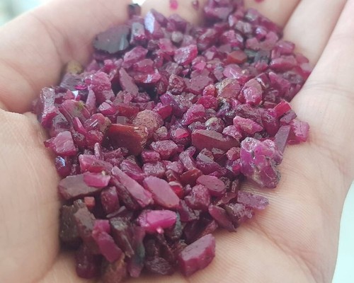 20 Pcs Ruby Rough Lot, Natural Ruby For Gift, Good Quality Rough, 5 to 10mm. - Picture 5 of 5