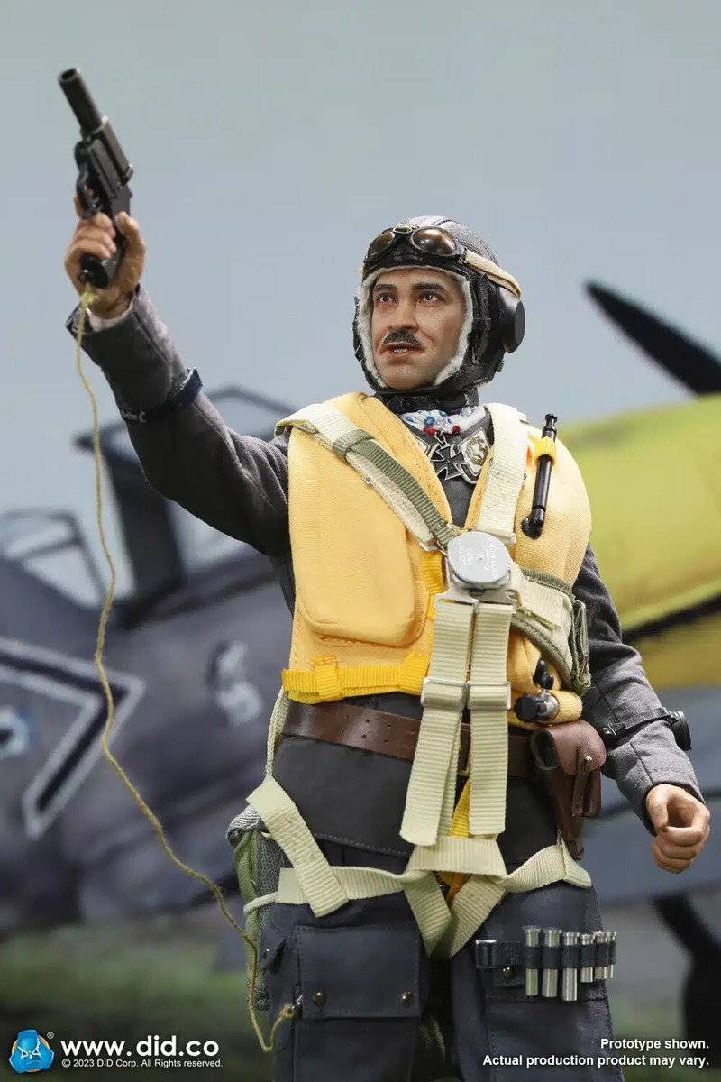 ❶　DRAGON 1/6 ミリタリーフィギュア　Adolf Galland ➀ DRAGON 1/6 ミリタリーフィギュア Adolf Galland 1/6 Scale