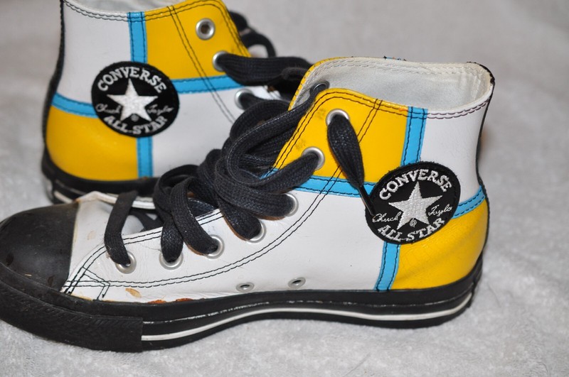 Converse All Star Chuck Taylor leather High Tops (M 5, W7) Cool Colored Leather!